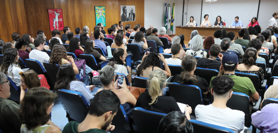 Conferência com o professor francês, Christian Laval