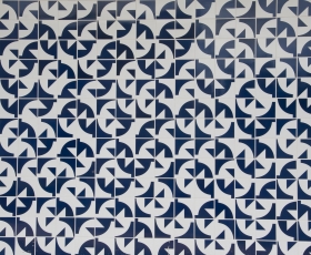 Azulejos instalados no prédio da Faculdade de Administração, Contabilidade, Economia e Gestão Pública (FACE). Foto: Beatriz Ferraz. 05/10/2016