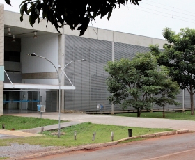 Fachada do prédio do Instituto de Ciências Sociais (ICS). Foto: Beto Monteiro/Ascom UnB. 20/04/2022