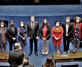 Administração Superior reunida para sessão especial do Senado Federal em comemoração aos 60 anos da UnB. Foto: Beto Monteiro. 25/04/2022
