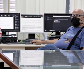 Jacques Ramos Almeida. Foto: Beto Monteiro/Ascom UnB. 29/04/2022
