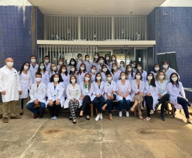 Equipe coordenada pela Universidade de Brasília (UnB) realiza pesquisa que testa vacina contra Covid no Hospital Universitário de Brasília (HUB-UnB). Foto: Ascom/HuB. 13/01/2021